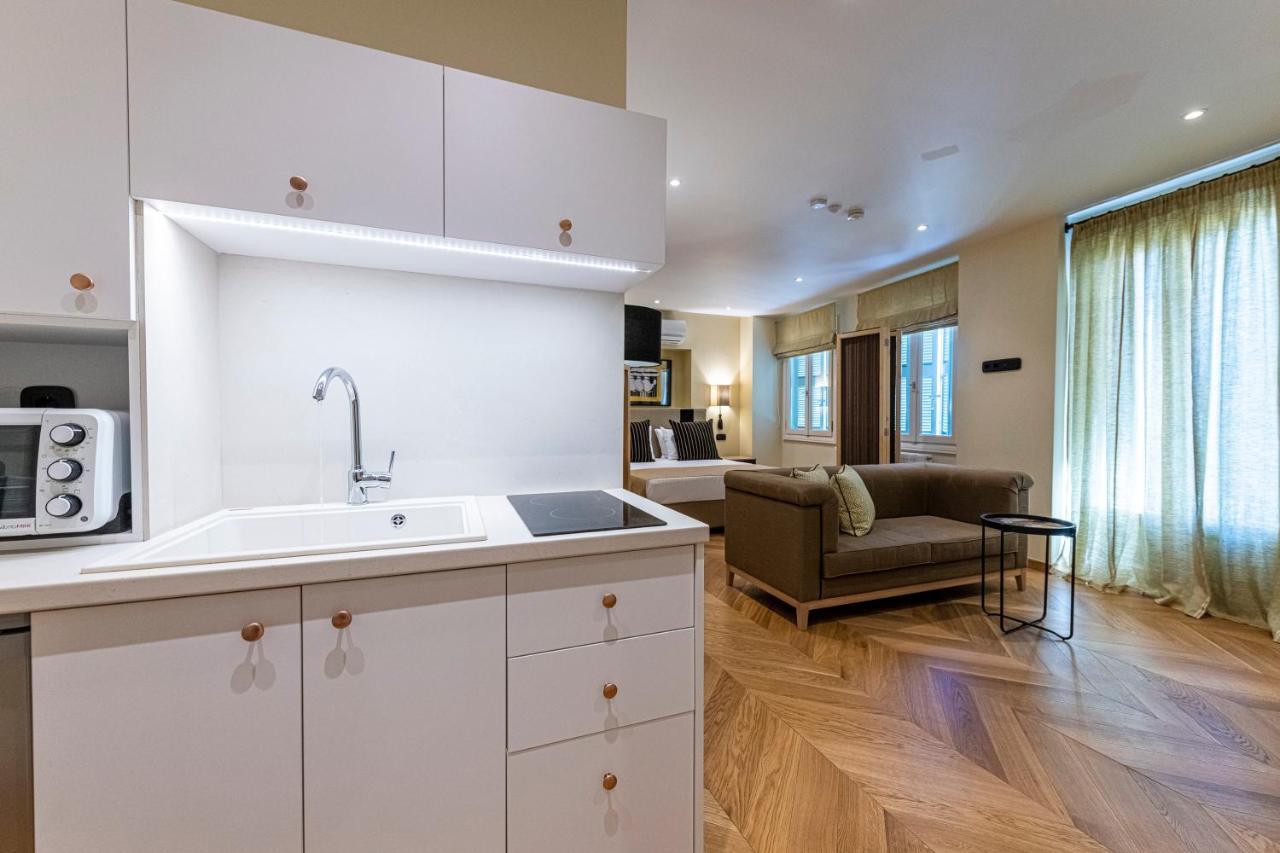 Ipelhome - Plaka Boutique Apartments Athens Ngoại thất bức ảnh