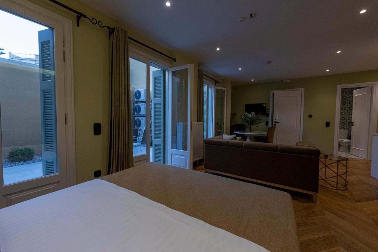 Ipelhome - Plaka Boutique Apartments Athens Ngoại thất bức ảnh