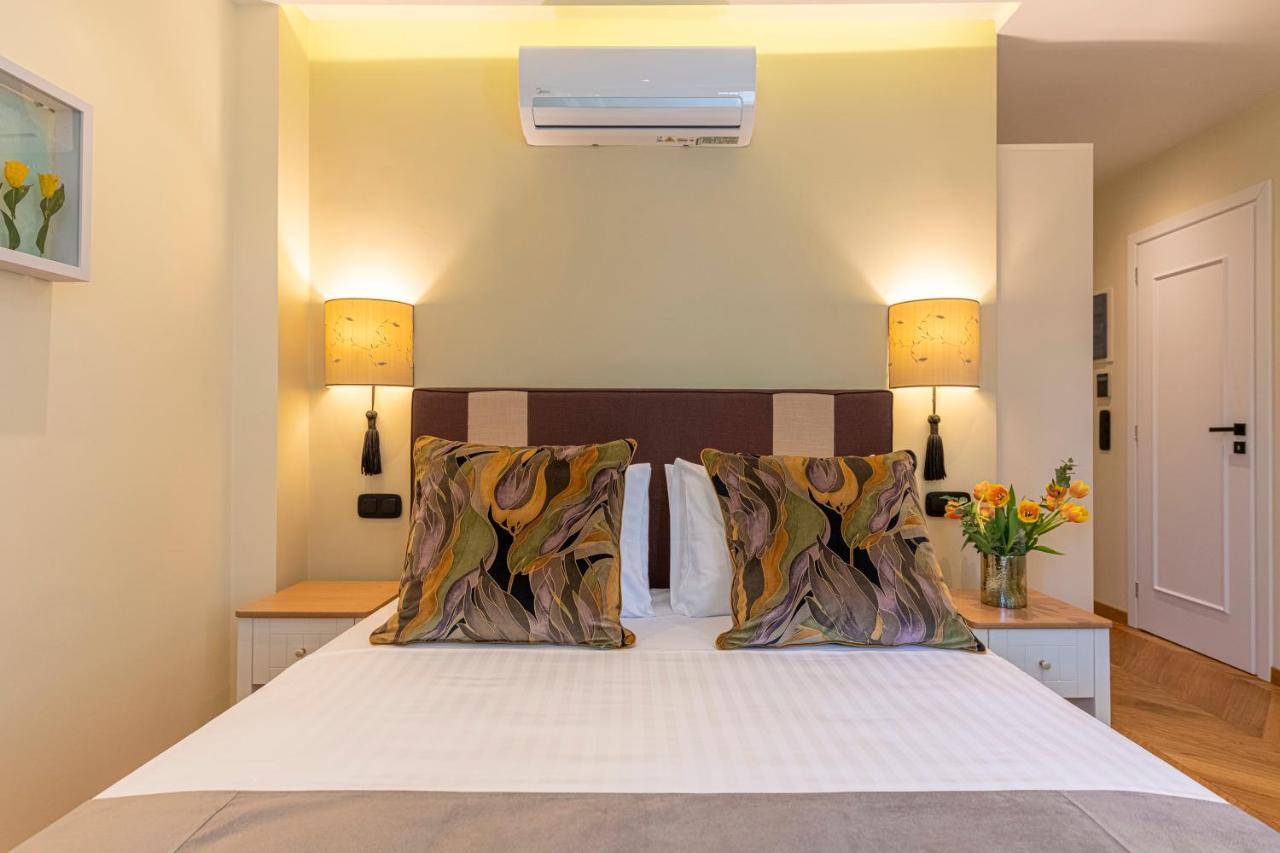 Ipelhome - Plaka Boutique Apartments Athens Ngoại thất bức ảnh